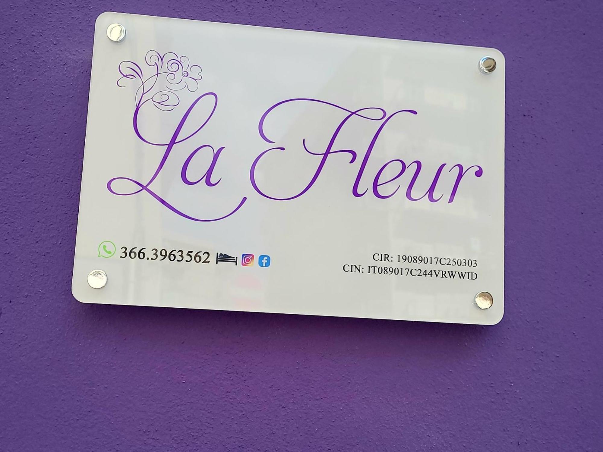 La Fleur Otel Siraküza Dış mekan fotoğraf